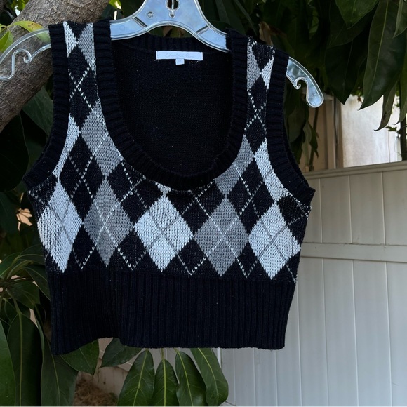 Vintage Y2K Charlotte Russe Argyle Cropped Sweater Vest. - Picture 1 of 4